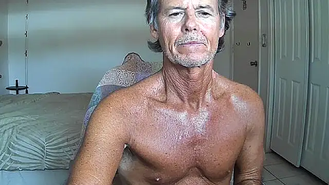 nakeedcowboi65 online show from 04-01-26, 06:49