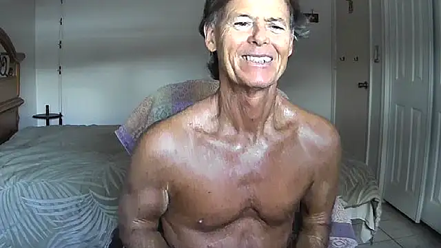 Snapshot of nakeedcowboi65 chatting on 05-05-26, 12:41 nakeedcowboi65 online show from 05-05-26, 12:41
