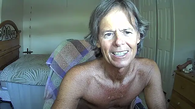 Snapshot of nakeedcowboi65 chatting on 06-21-26, 08:47 nakeedcowboi65 online show from 06-21-26, 08:47