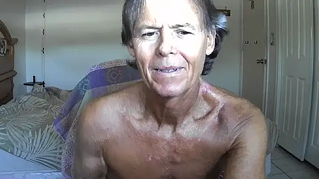 Snapshot of nakeedcowboi65 chatting on 05-07-26, 01:25 nakeedcowboi65 online show from 05-07-26, 01:25