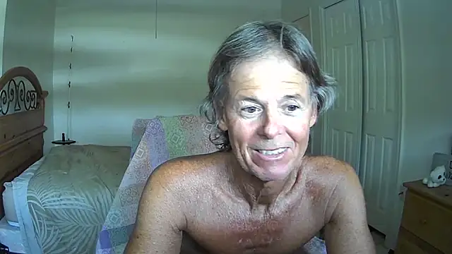 Snapshot of nakeedcowboi65 chatting on 06-27-26, 06:36 nakeedcowboi65 online show from 06-27-26, 06:36