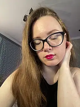 AngelaWhiti online show from 06-18-26, 04:12