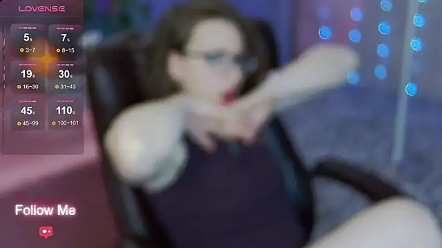 AngelaWhiti online show from 01-18-25, 06:10