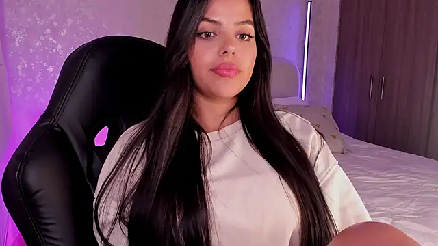 Snapshot of salome__11 chatting on 02-19-25, 05:16 salome  11 online show from 02-19-25, 05:16