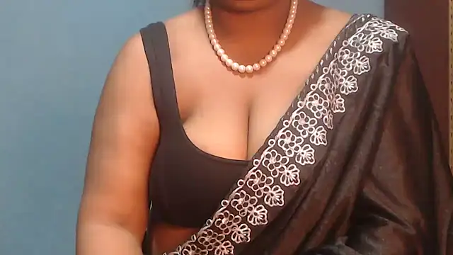 Snapshot of naughtyboobs38dd chatting on 05-30-26, 05:07 naughtyboobs38dd online show from 05-30-26, 05:07