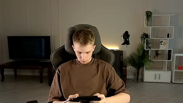 arlekincrop online show from 09-18-25, 08:06