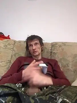 maciej online show from 02-17-25, 10:38