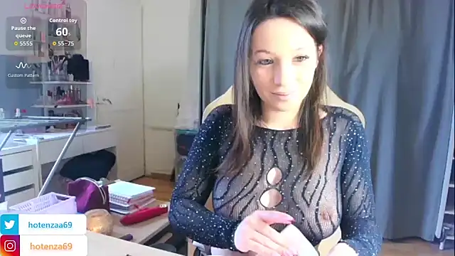 Hotenza69 online show from 03-06-26, 10:21