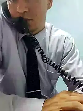 Snapshot of Business_dickkk chatting on 12-17-24, 03:06 Business dickkk online show from 12-17-24, 03:06