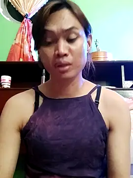 QueenSoreal online show from 11-23-25, 02:05