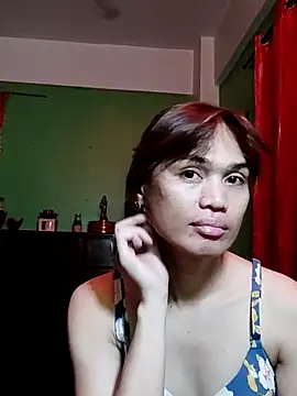 QueenSoreal online show from 09-19-25, 04:44