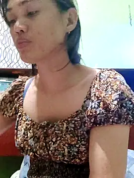 QueenSoreal online show from 02-21-26, 05:37