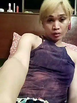 QueenSoreal online show from 06-19-26, 06:14