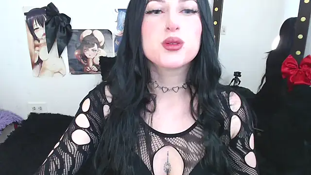Snapshot of Evelyn_Sheeran chatting on 09-27-25, 03:45 Evelyn Sheeran online show from 09-27-25, 03:45