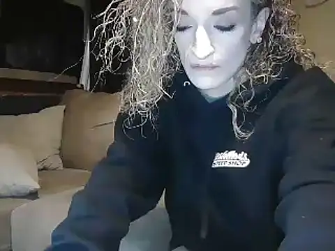 AshleyRain online show from 12-02-25, 08:43