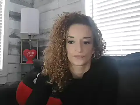 AshleyRain online show from 02-07-26, 06:27