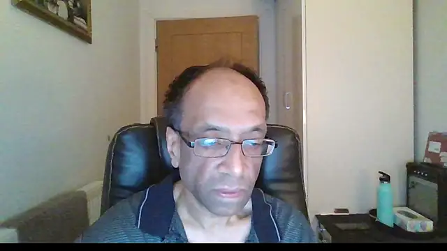 Snapshot of rauncher1 chatting on 02-05-26, 08:43 rauncher1 online show from 02-05-26, 08:43