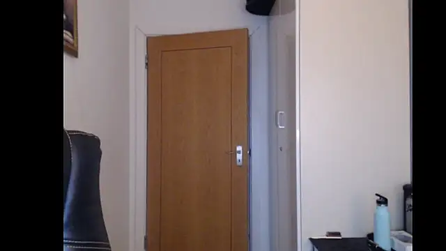 rauncher1 online show from 05-19-26, 08:32