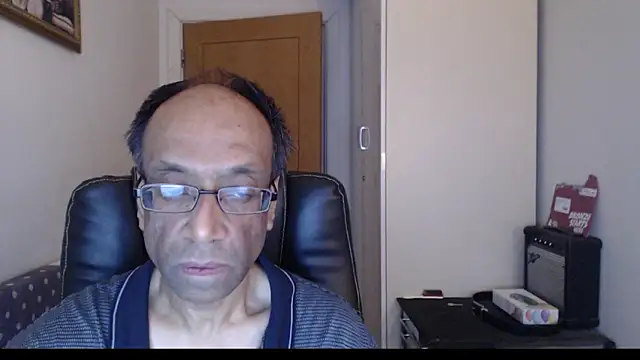 Snapshot of rauncher1 chatting on 02-12-26, 09:31 rauncher1 online show from 02-12-26, 09:31