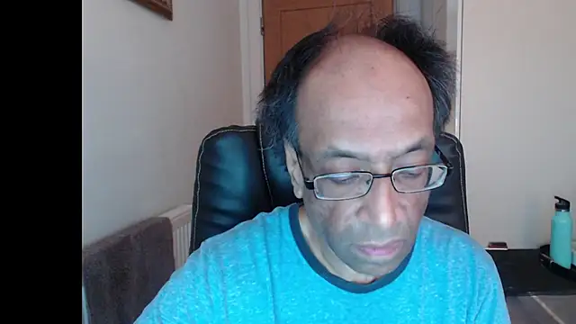 rauncher1 online show from 04-06-26, 07:53