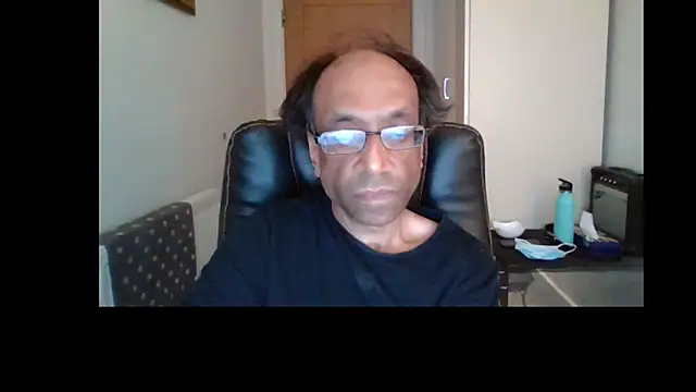 rauncher1 online show from 06-10-26, 08:26