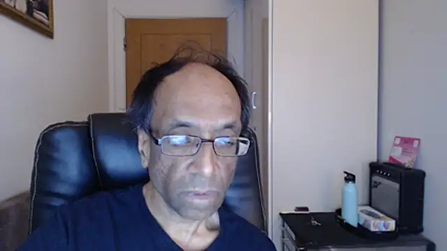 rauncher1 online show from 04-23-26, 08:54
