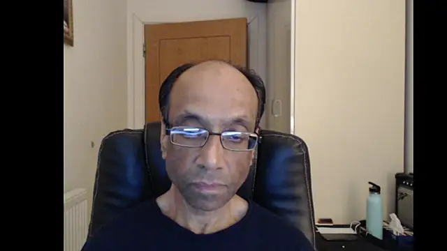 rauncher1 online show from 06-07-26, 10:48