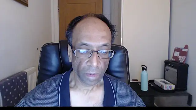 Snapshot of rauncher1 chatting on 02-10-26, 10:25 rauncher1 online show from 02-10-26, 10:25