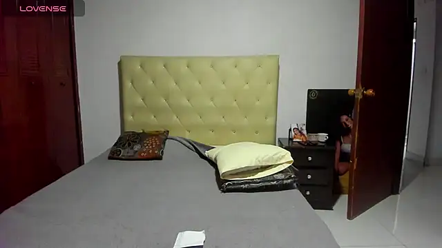 Snapshot of LUISSA_ chatting on 07-02-26, 11:16 LUISSA online show from 07-02-26, 11:16