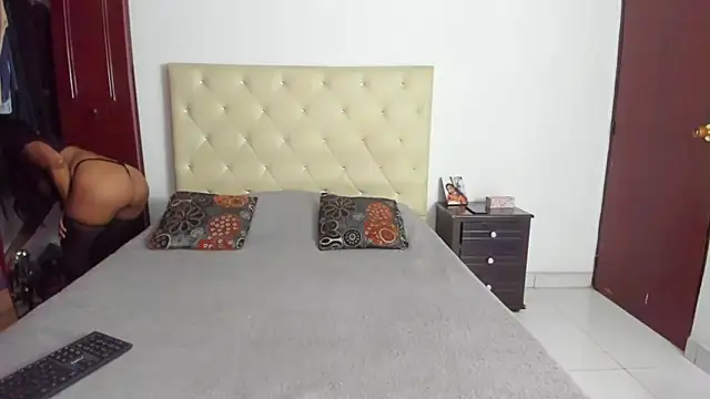 LUISSA  online show from 11-18-25, 12:30