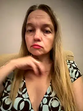 Susanel online show from 09-15-25, 04:40