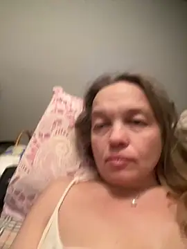 Susanel online show from 11-23-25, 05:34