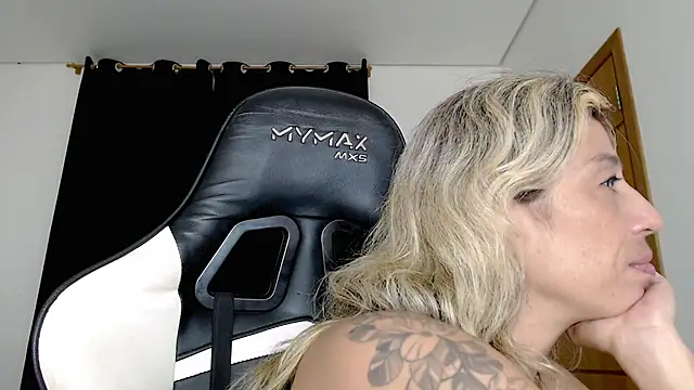 lettylatinaxh online show from 02-24-25, 07:09