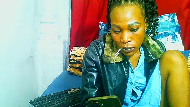 Snapshot of freaky_naughty chatting on 05-05-26, 11:35 freaky naughty online show from 05-05-26, 11:35