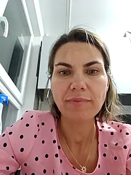 Snapshot of FeliciaKrige chatting on 04-30-26, 06:26 FeliciaKrige online show from 04-30-26, 06:26