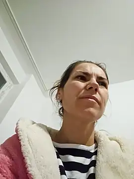 FeliciaKrige online show from 10-30-25, 09:22