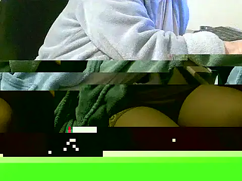 Snapshot of douceur63 chatting on 12-20-24, 11:32 douceur63 online show from 12-20-24, 11:32