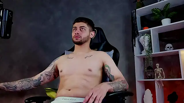 alessandro duty online show from 10-29-25, 01:15