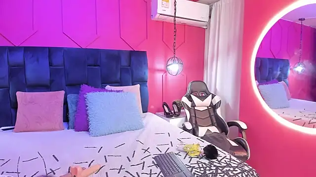 chantall1375 online show from 09-14-25, 11:32