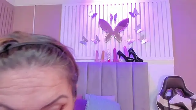 Snapshot of chantall1375 chatting on 02-21-26, 03:41 chantall1375 online show from 02-21-26, 03:41