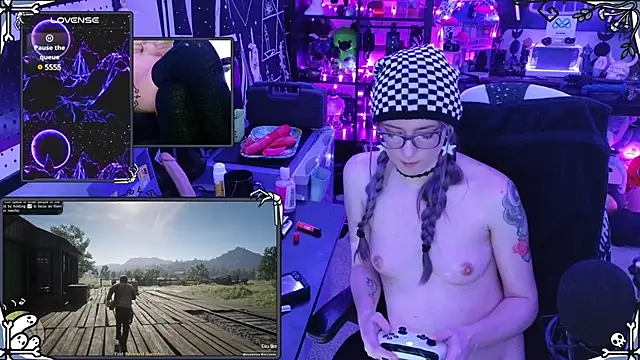 AnneSao online show from 01-31-25, 03:20