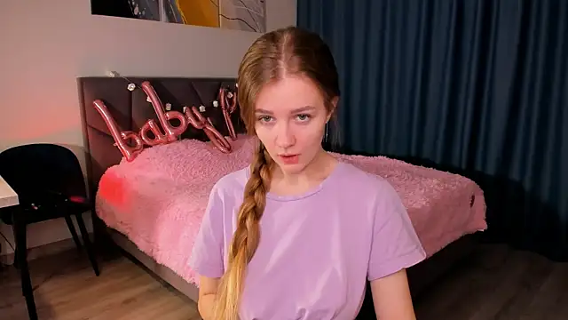 Snapshot of SweetMilkis chatting on 01-16-25, 09:48 SweetMilkis online show from 01-16-25, 09:48