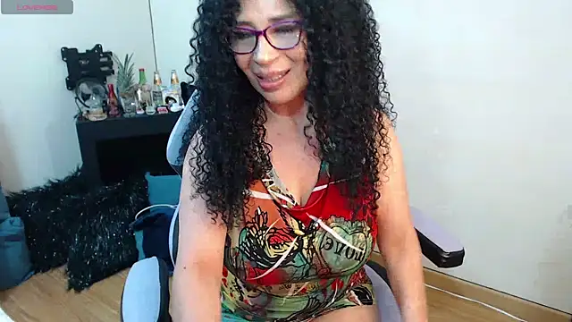 Snapshot of sophialxxx chatting on 05-08-26, 11:41 sophialxxx online show from 05-08-26, 11:41