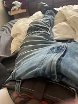 Snapshot of cumgitsumdic chatting on 01-23-25, 07:29 cumgitsumdic online show from 01-23-25, 07:29