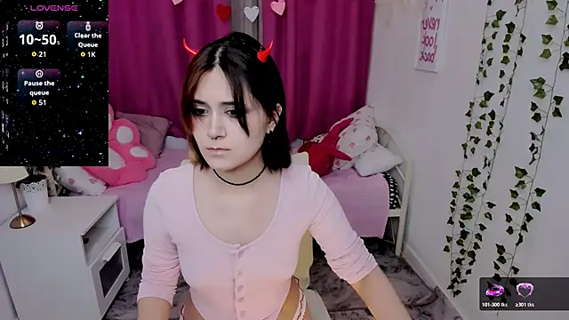 Alexa Lexi  online show from 06-12-26, 11:08