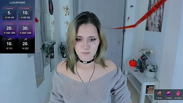 Alexa Lexi  online show from 10-29-25, 04:17