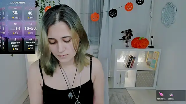 Alexa Lexi  online show from 10-25-25, 11:09