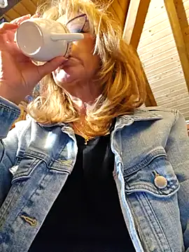 elacoquette online show from 09-22-25, 03:23