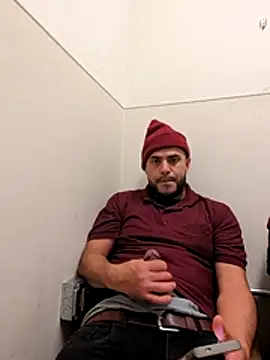 Snapshot of gardy8585 chatting on 11-20-25, 11:00 gardy8585 online show from 11-20-25, 11:00