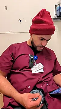 Snapshot of gardy8585 chatting on 12-23-25, 09:08 gardy8585 online show from 12-23-25, 09:08